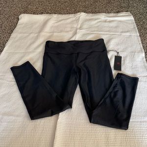 Dressy pebble leggings! NWT!